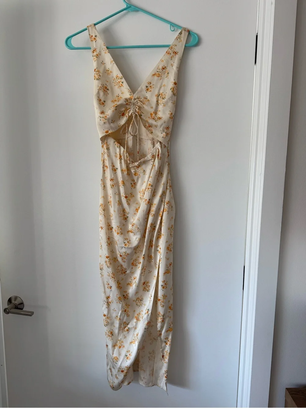 Women's Cream Floral Tie-Front Maxi Dress